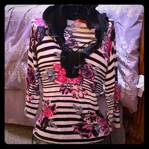 Black & White sweater with pink roses